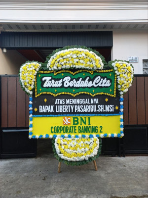 Papan Bunga Duka di Gondangwayang