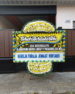 Papan Bunga Duka di Gondangwayang