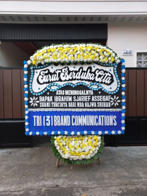 Papan Bunga Duka di Gondangwayang